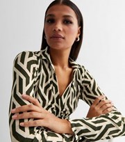 New Look Green Geometric Jersey Ruched Shirt